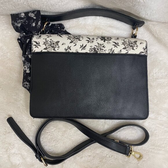 Feminine Besty Johnson Black/White Floral Handbag w/Shoulder Strap Medium Size - Picture 12 of 12